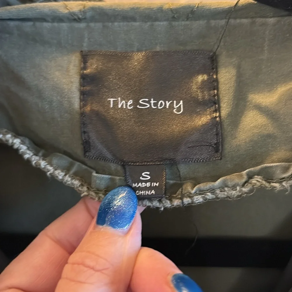 The Story Hooded Army Green Military Style Jacket with Patches/ Size Small